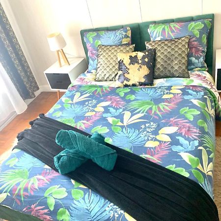 Little Champs-Elysees Apartment Дранси Екстериор снимка